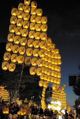 Kanto Festivali, Akita  © Yasufumi Nishi